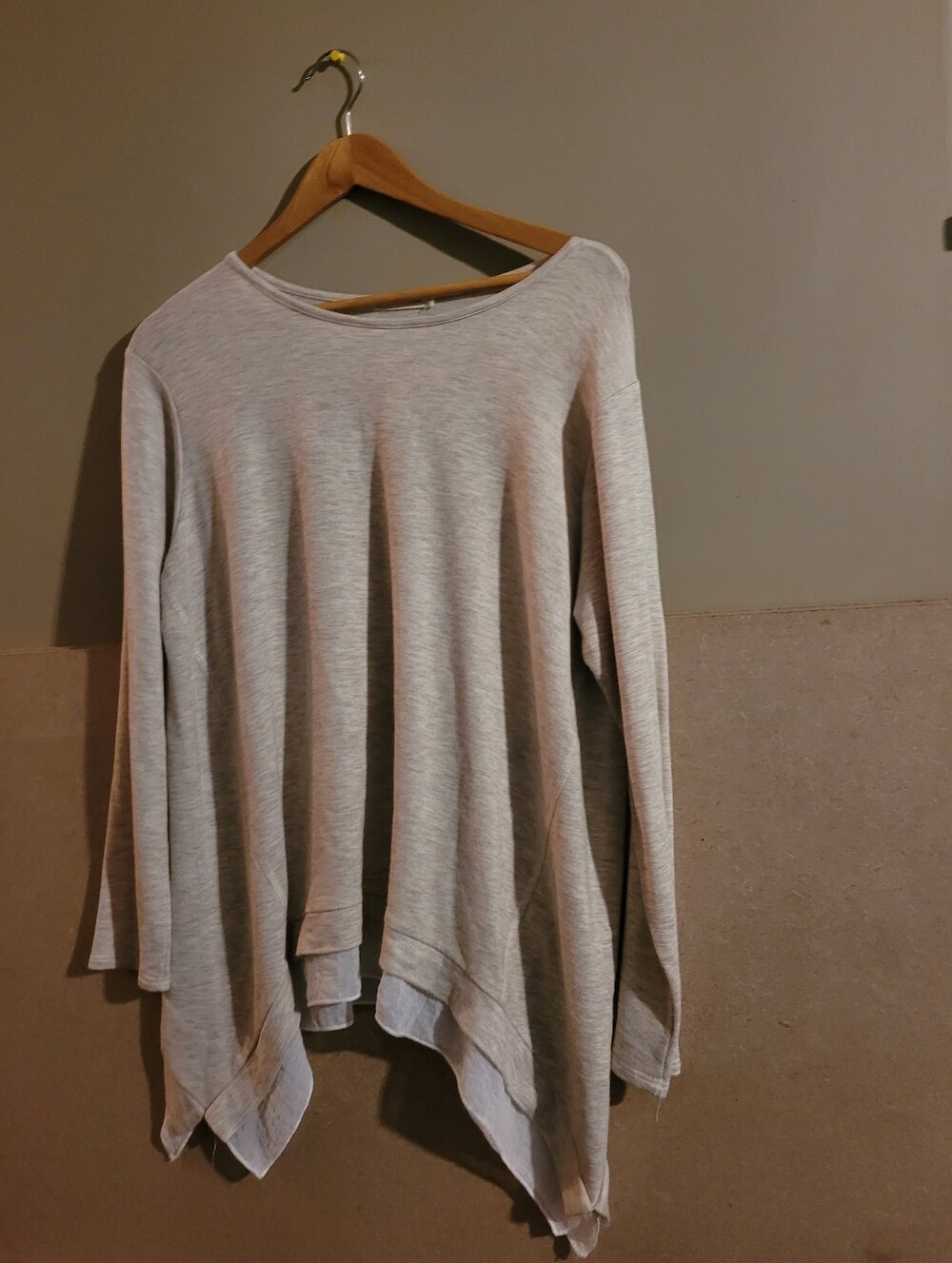 pebble and stone Light Gray Asymmetric Long Sleeve Tunic Xl